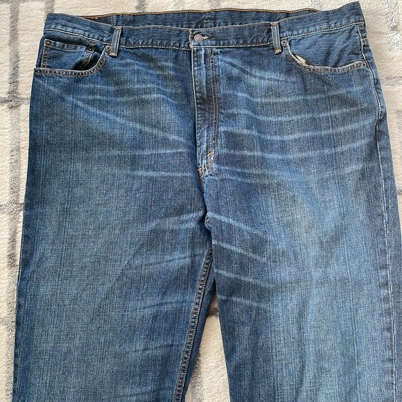 Levi’s men’s 550 whispered slightly medium washed distressed blue jeans 48X32 - Picture 2 of 10